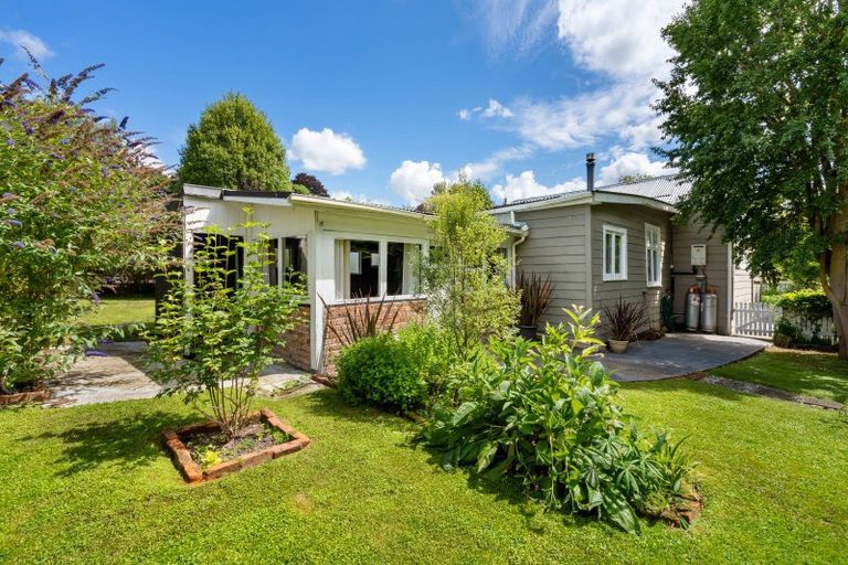 Photo of property in 12 Lismore Street, Lawrence, 9532