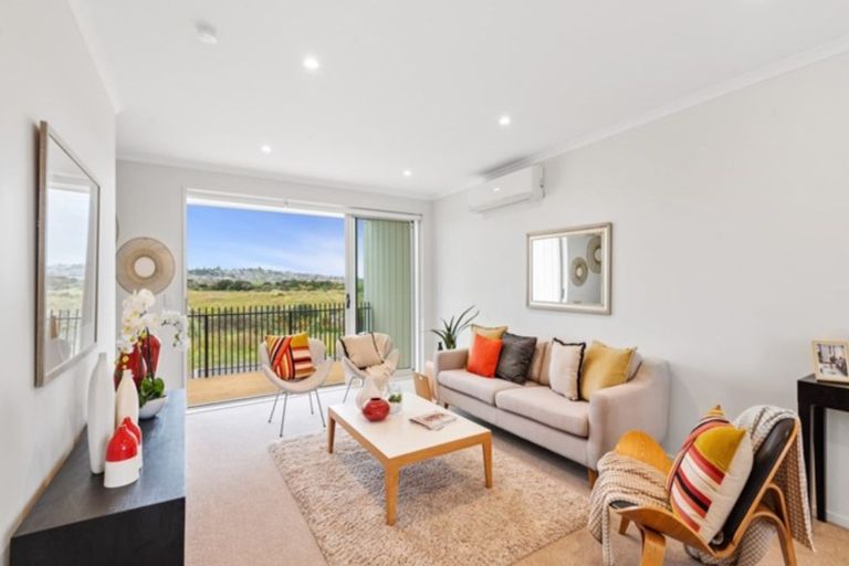 Photo of property in 15 Bonnette Road, Flat Bush, Auckland, 2019