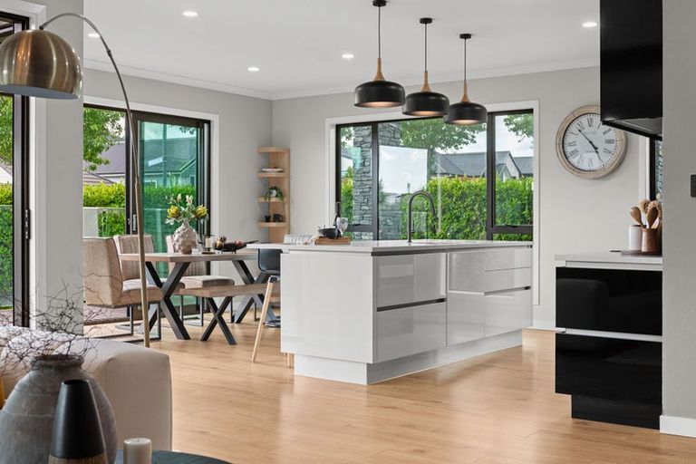 Photo of property in 8 Longbow Terrace, Flagstaff, Hamilton, 3210