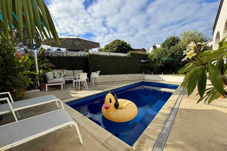 Photo of property in 41 Porritt Avenue, Chatswood, Auckland, 0626