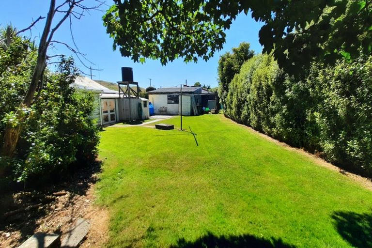 Photo of property in 27 Halsey Street, Clinton, 9534