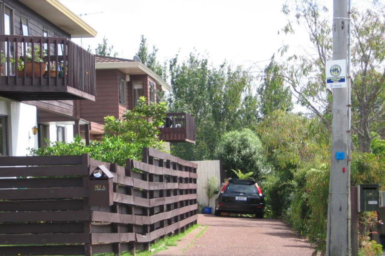 Photo of property in 2/162 Beach Road, Campbells Bay, Auckland, 0630