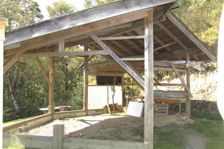 Photo of property in 1712 State Highway 7, Arnold Valley, Dobson, 7872