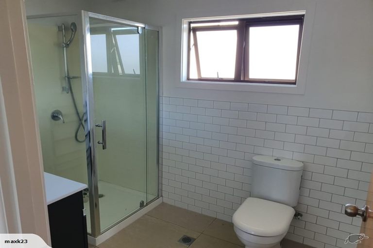 Photo of property in 119 Universal Drive, Henderson, Auckland, 0610