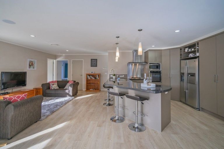 Photo of property in 6 Pa Road, Hahei, Whitianga, 3591