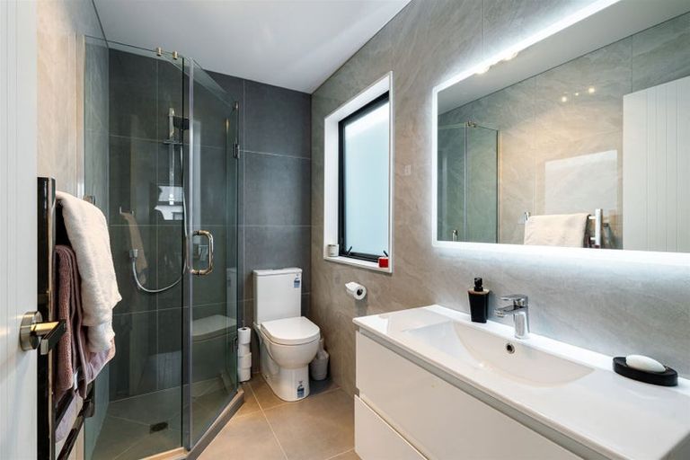 Photo of property in 14b Notre Dame Way, Albany, Auckland, 0632