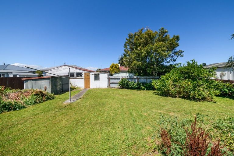 Photo of property in 5 Belvedere Crescent, Takaro, Palmerston North, 4412