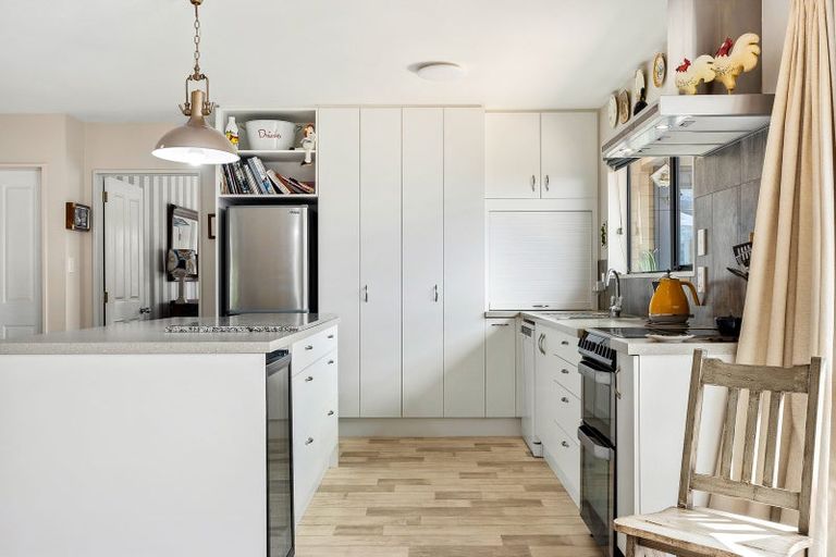 Photo of property in 62 Aston Drive, Waimairi Beach, Christchurch, 8083