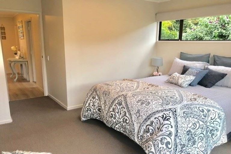 Photo of property in 72a Beach Road, Onerahi, Whangarei, 0110