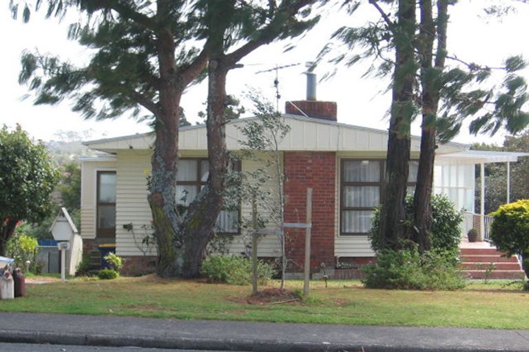 Photo of property in 27 Barbary Avenue, Kelston, Auckland, 0602