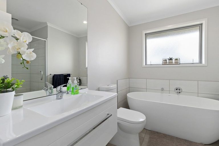 Photo of property in 78d Mcintosh Drive, Pokeno, 2471