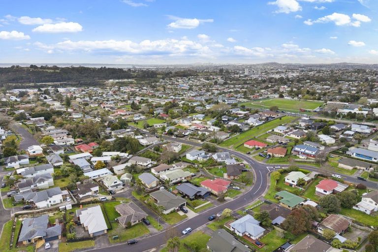 Photo of property in 75 Kamara Road, Glen Eden, Auckland, 0602