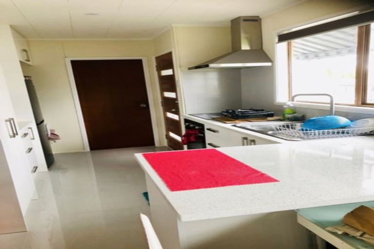 Photo of property in 1 Ferndown Avenue, Papatoetoe, Auckland, 2025