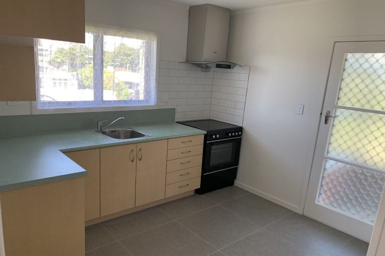 Photo of property in 1/25 Nile Road, Milford, Auckland, 0620