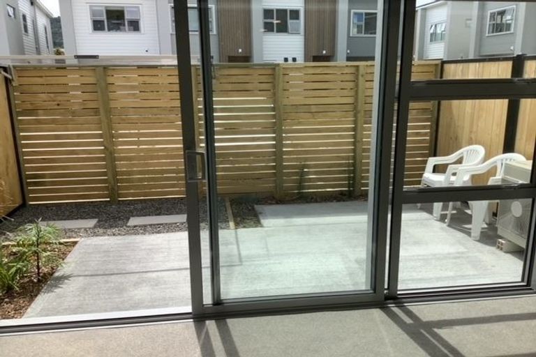 Photo of property in 1119c High Street, Taita, Lower Hutt, 5011