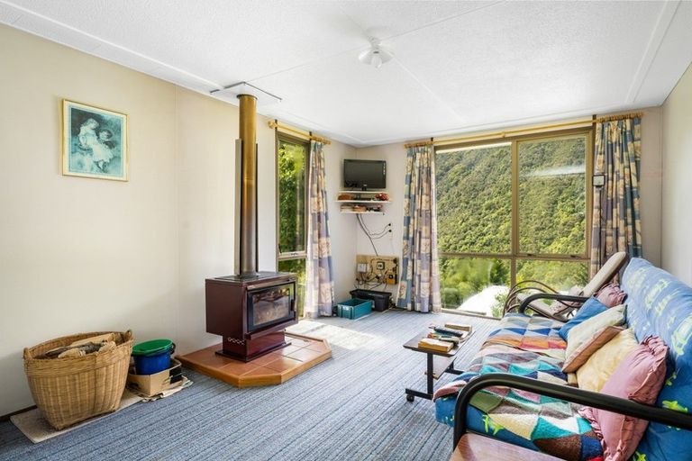 Photo of property in 8 Morepork Lane, Waipori Falls, Outram, 9073