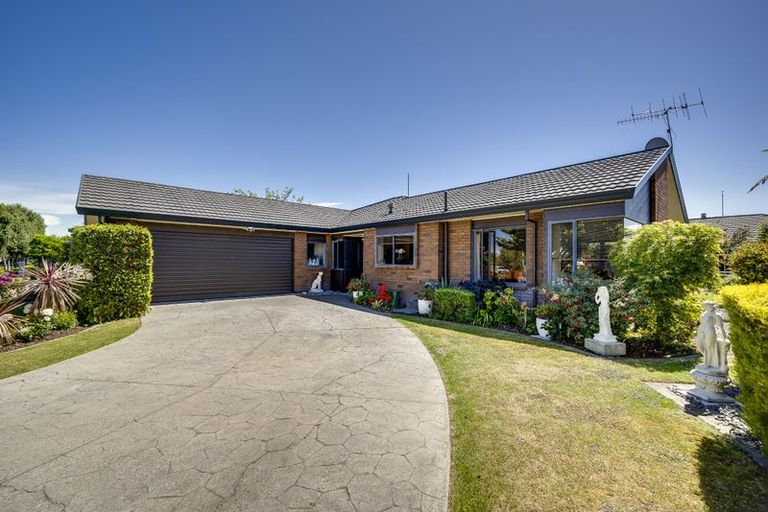 Photo of property in 1 Hyatt Grove, Greenmeadows, Napier, 4112