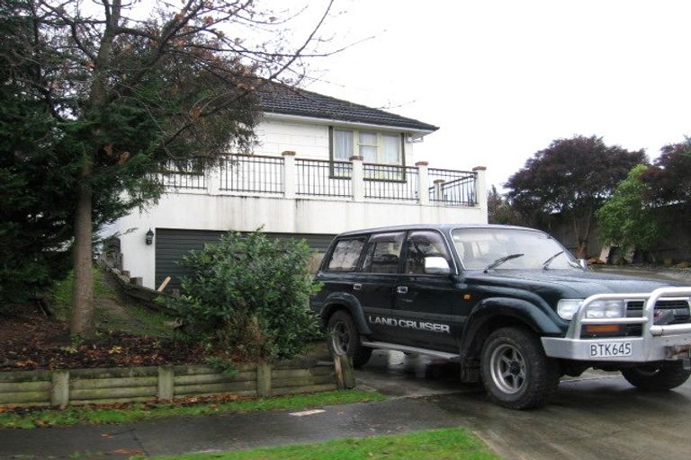 Photo of property in 27 Dahlstrom Grove, Kelvin Grove, Palmerston North, 4414