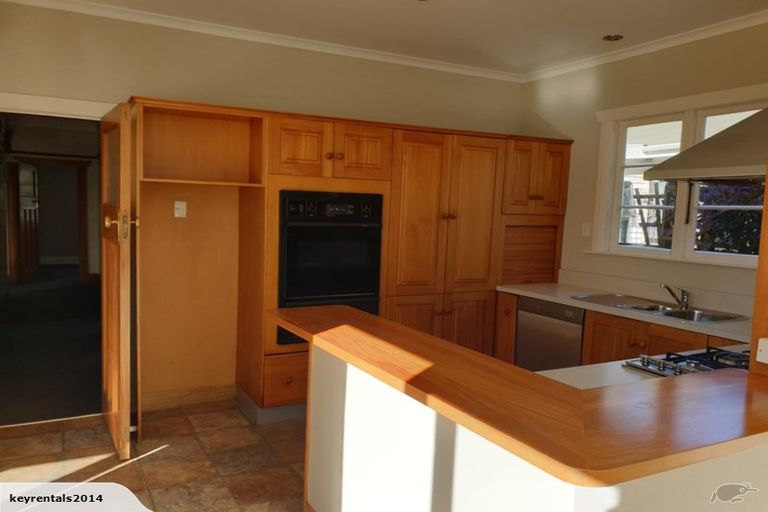 Photo of property in 4 Willoughby Street, Woburn, Lower Hutt, 5010