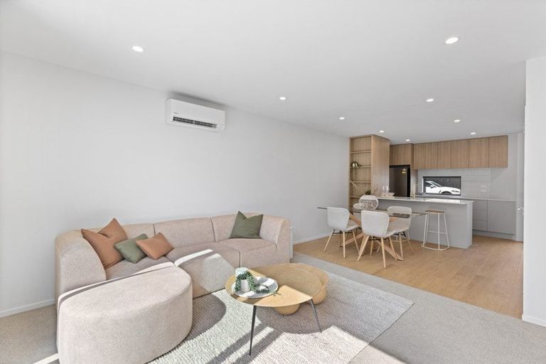 Photo of property in 2/88 Holly Road, St Albans, Christchurch, 8014