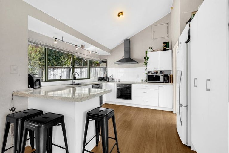 Photo of property in 41 Westpark Drive, West Harbour, Auckland, 0618