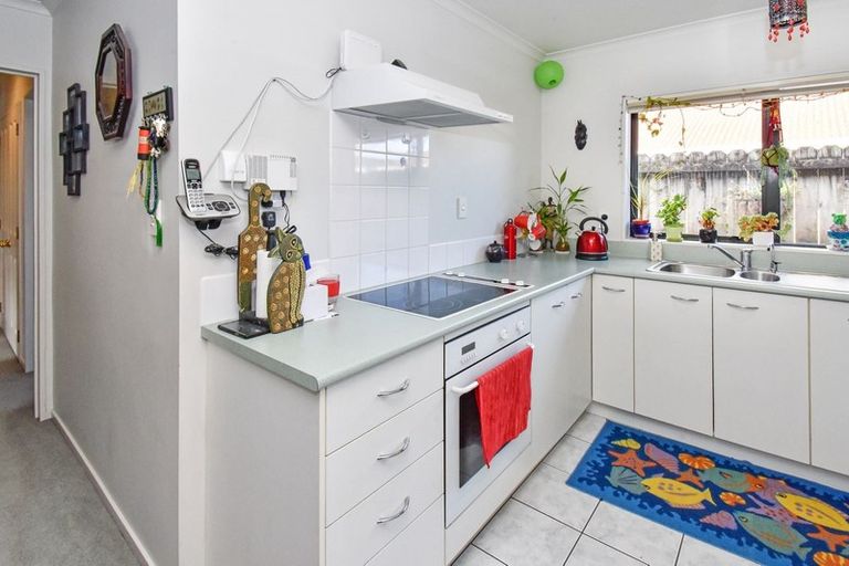 Photo of property in 3/13 Russell Road, Manurewa, Auckland, 2102