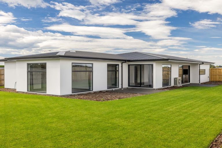 Photo of property in 29 Plover Avenue, Amberley, 7410