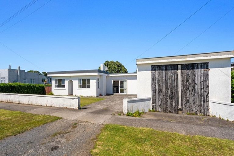 Photo of property in 62 Gisborne Terrace, Opunake, 4616