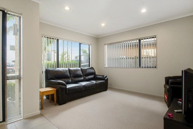 Photo of property in 3 Galora Close, Flat Bush, Auckland, 2019