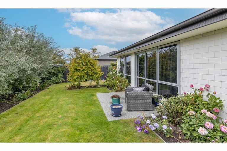 Photo of property in 4 Puaka Street, Pegasus, 7612