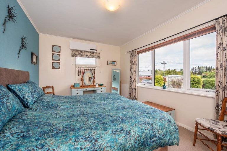 Photo of property in 5 Wedgewood Grove, Raumati Beach, Paraparaumu, 5032