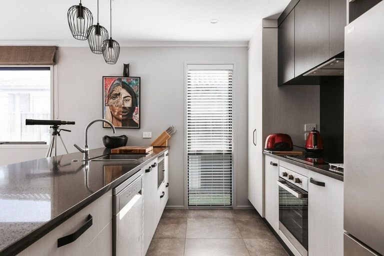 Photo of property in 16 Traverse Lane, Omokoroa, 3114