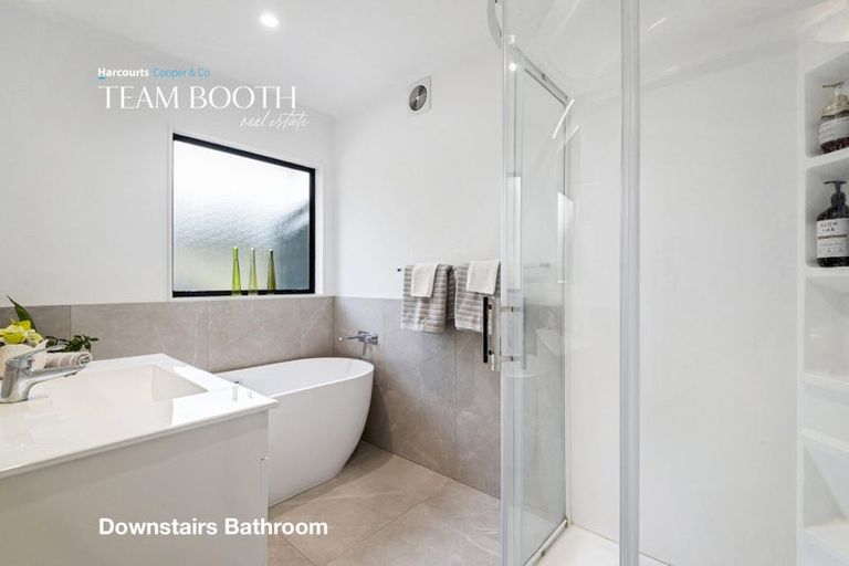 Photo of property in 2/29 Lancaster Road, Beach Haven, Auckland, 0626