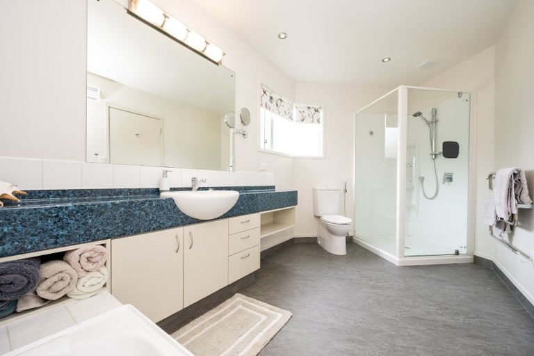 Photo of property in 36 Te Mata Peak Road, Havelock North, 4130