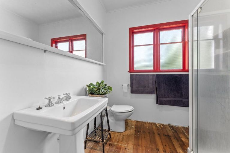 Photo of property in 17 Argyle Avenue, Levin, 5510