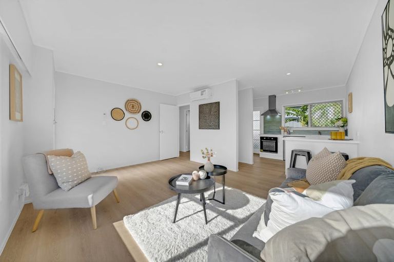 Photo of property in 3/3 Koromiko Street, New Lynn, Auckland, 0600