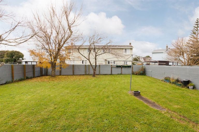 Photo of property in 8-10 Opie Place, Highbury, Palmerston North, 4412
