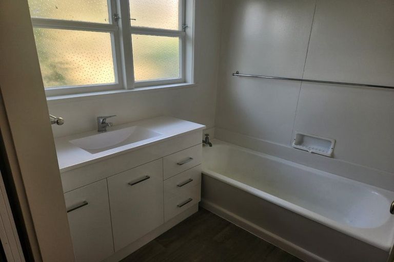 Photo of property in 98 Kawakawa Road, Feilding, 4775