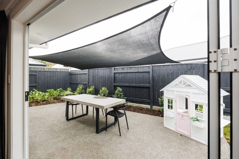 Photo of property in 24 Freedom Drive, Kelvin Grove, Palmerston North, 4414