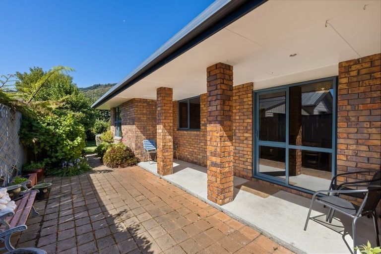 Photo of property in 19 Captains Close, Waikawa, Picton, 7220
