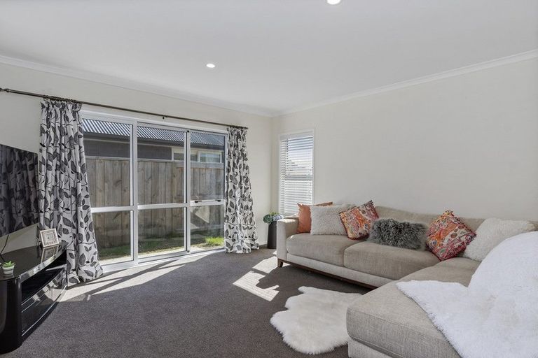 Photo of property in 53 Awataha Crescent, Pyes Pa, Tauranga, 3110