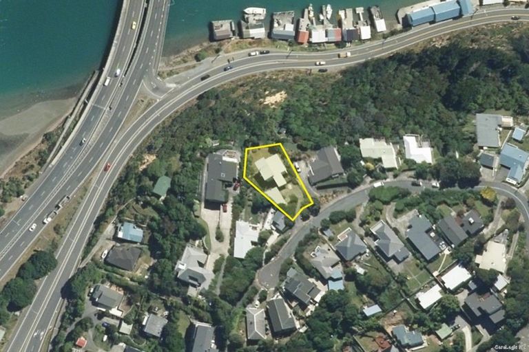 Photo of property in 58 Kiriwai Road, Paremata, Porirua, 5024
