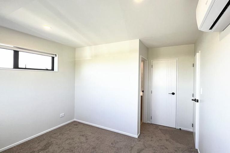 Photo of property in 103a Grove Road, Papakura, 2110