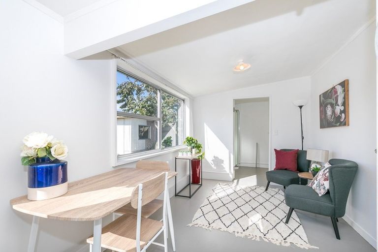 Photo of property in 16 Vesty Avenue, Hillcrest, Hamilton, 3216