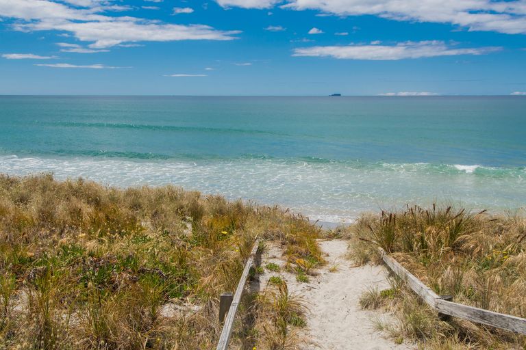 Photo of property in 517 Pukehina Parade, Pukehina, Te Puke, 3189