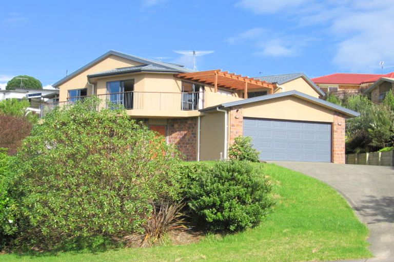 Photo of property in 31 Roberta Crescent, Orewa, 0931