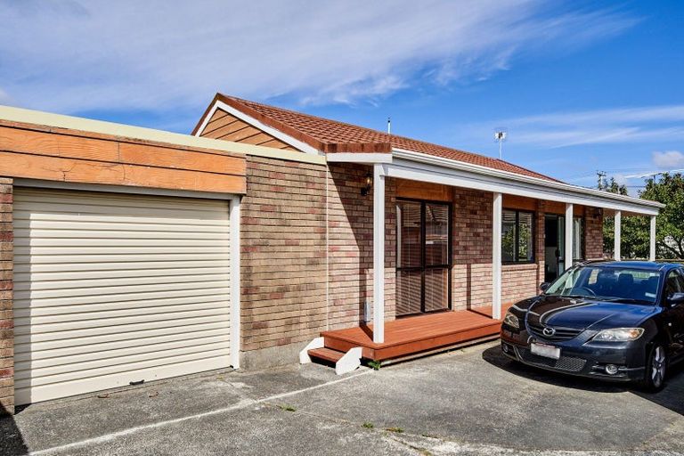 Photo of property in 15 Burcham Street, Taita, Lower Hutt, 5011