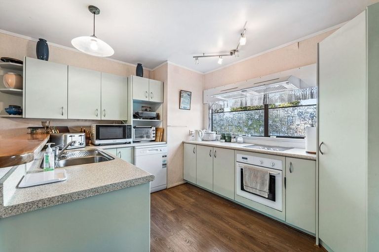 Photo of property in 217a Parkhurst Road, Parakai, 0830