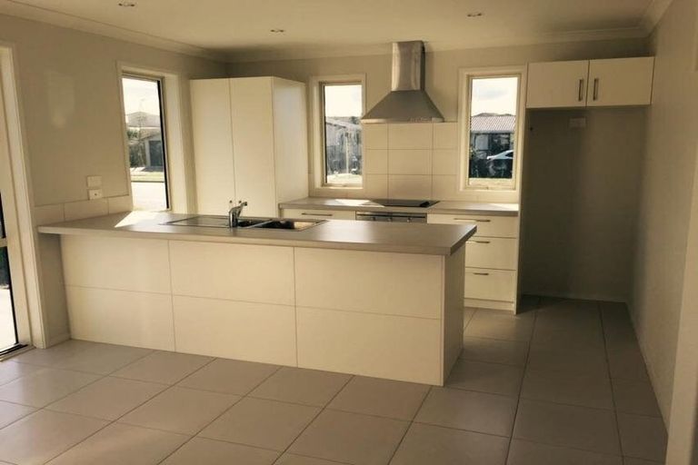 Photo of property in 76a Topaz Drive, Papamoa Beach, Papamoa, 3118