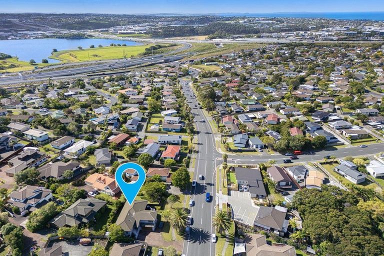 Photo of property in 53 Caribbean Drive, Unsworth Heights, Auckland, 0632